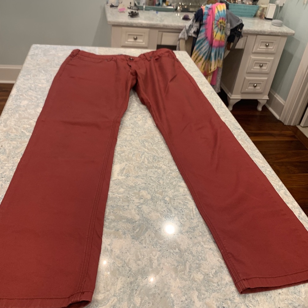 Politix Italian men’s Jeans straight leg Burgandy